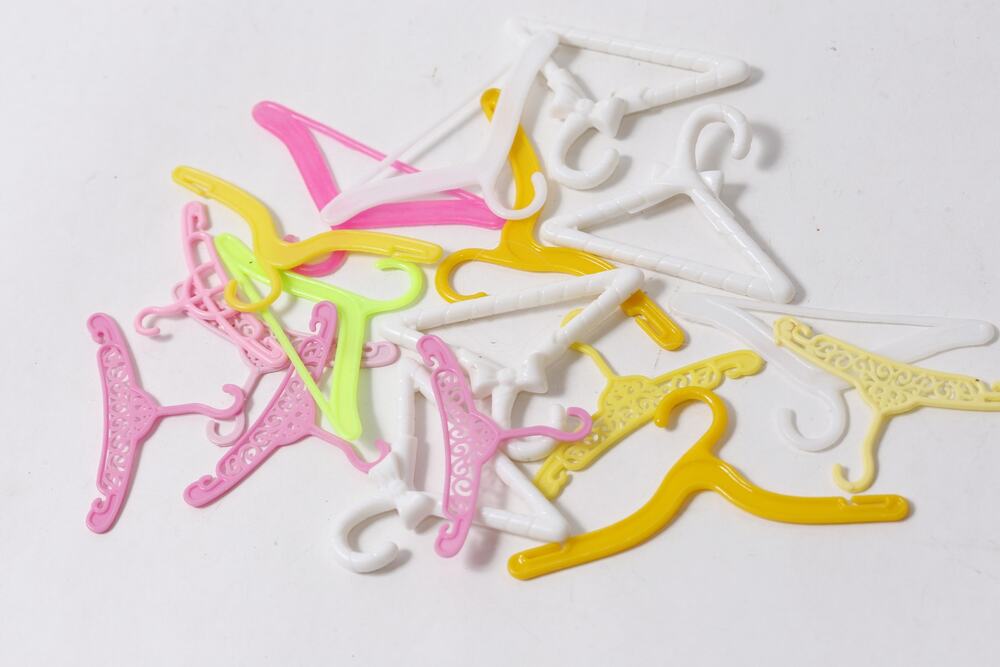 Barbie Clothes Hanger Lot Colorful Doll Accessories ~ 260817-WH 1014